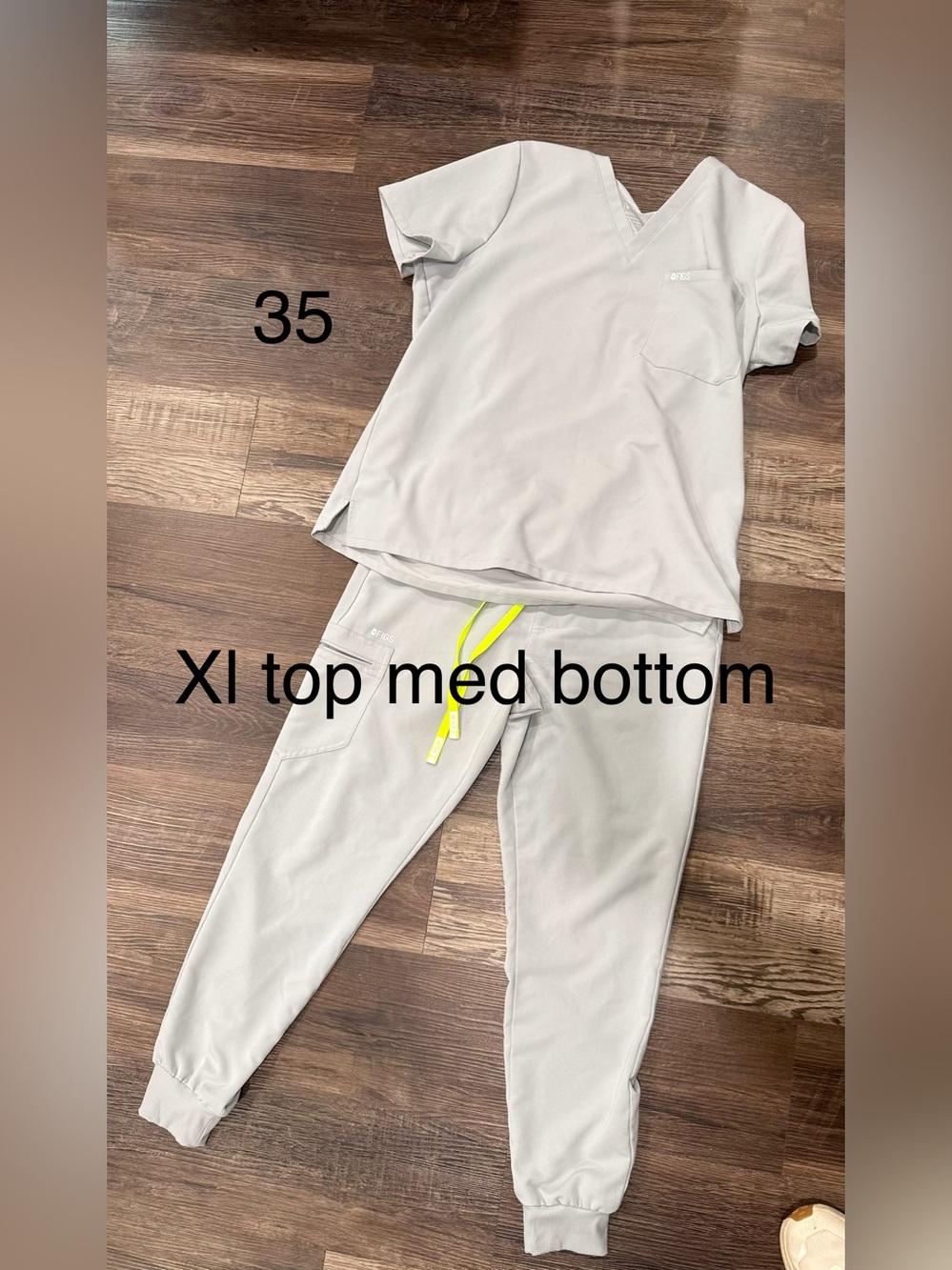 Women’s figs grey XL top/med bottom